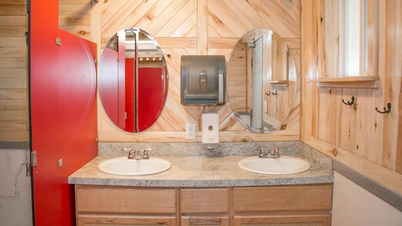 Ok Rv Park Glamping Tipi Ok55 Hotell Moab Exteriör bild