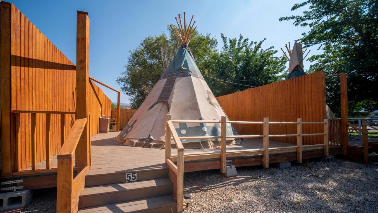 Ok Rv Park Glamping Tipi Ok55 Hotell Moab Exteriör bild